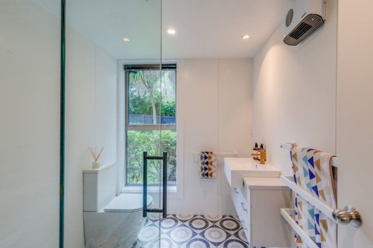 Photo of property in 8 Redwood Place, St Albans, Christchurch, 8052