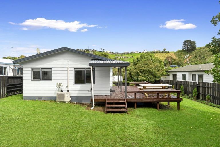 Photo of property in 8 Farrow Way, Welcome Bay, Tauranga, 3112