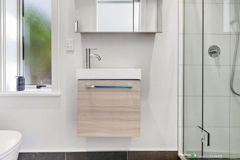 Photo of property in 35b Hobson Crescent, Thorndon, Wellington, 6011