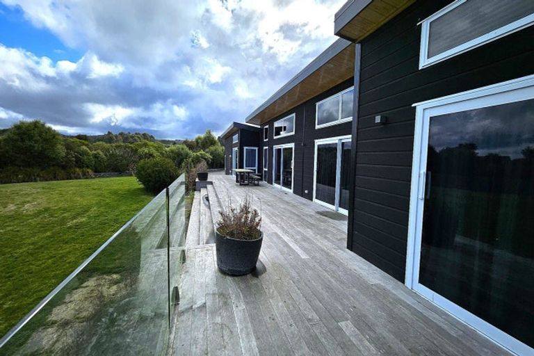 Photo of property in 24 Lacebark Drive, Kinloch, Taupo, 3377