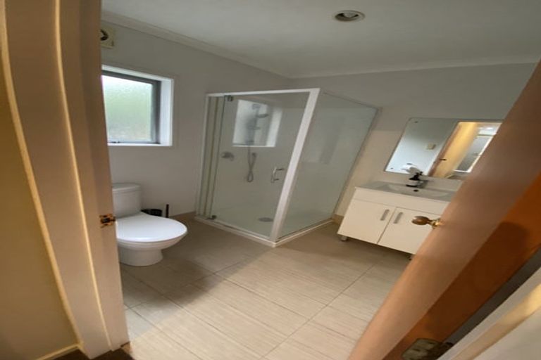 Photo of property in 13 Ballyward Close, East Tamaki, Auckland, 2013