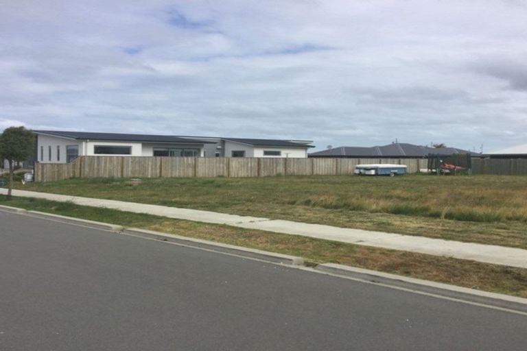 Photo of property in 6 Kahuraki Drive, Pegasus, 7612