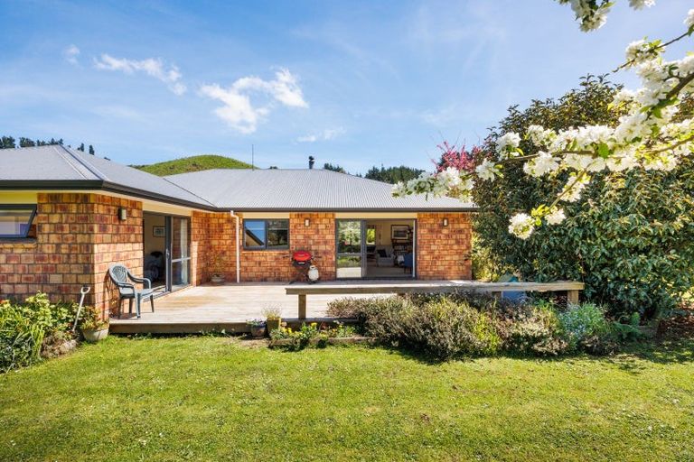 Photo of property in 946f Finnis Road, Pohangina, Ashhurst, 4884