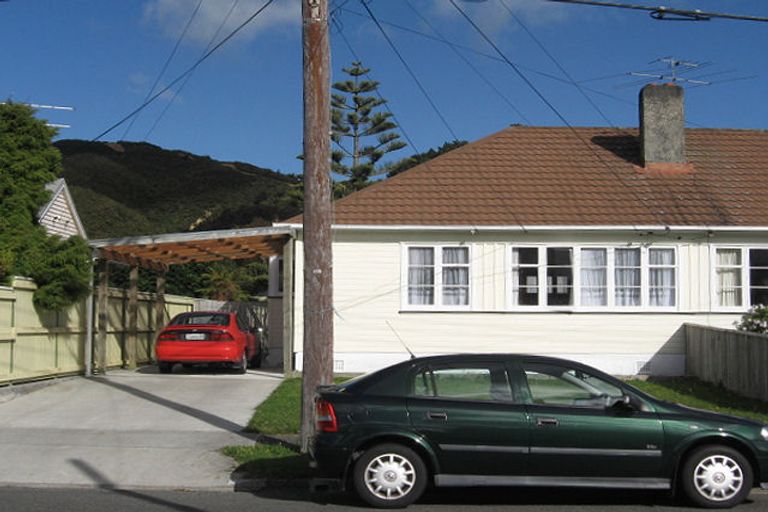 Photo of property in 18 Pilcher Crescent, Naenae, Lower Hutt, 5011