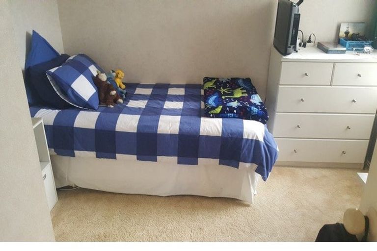 Photo of property in 2 Melia Place, Stanmore Bay, Whangaparaoa, 0932