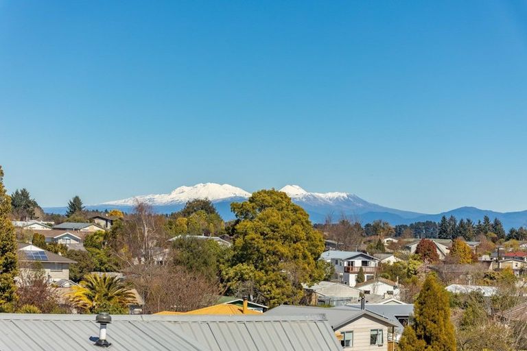 Photo of property in 15 Hammersmith Street, Richmond Heights, Taupo, 3330