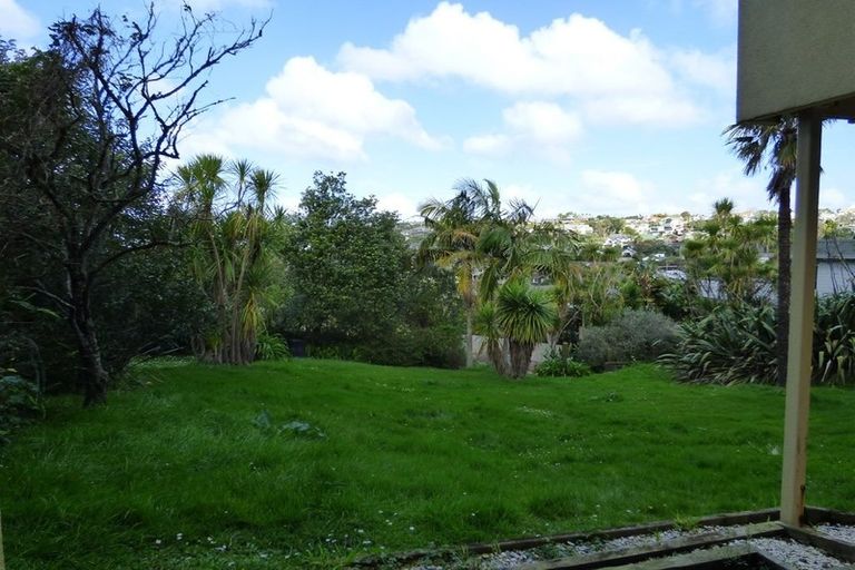 Photo of property in 2a Korotaha Terrace, Rothesay Bay, Auckland, 0630