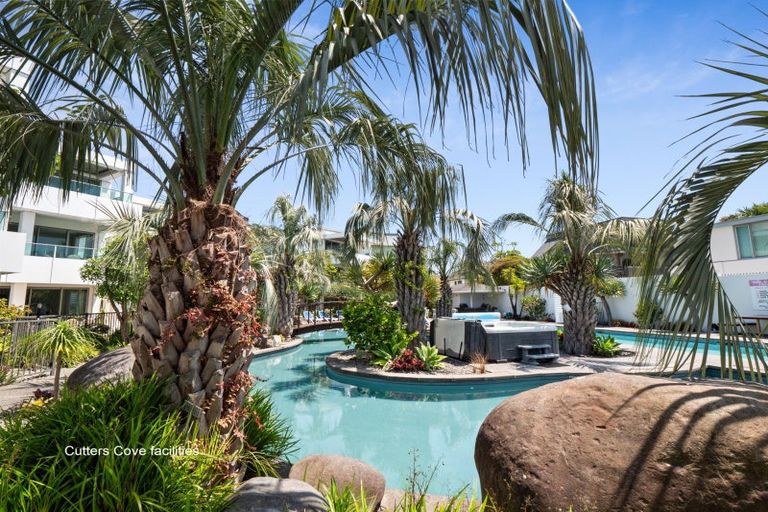 Photo of property in 204/136 Marine Parade, Mount Maunganui, 3116