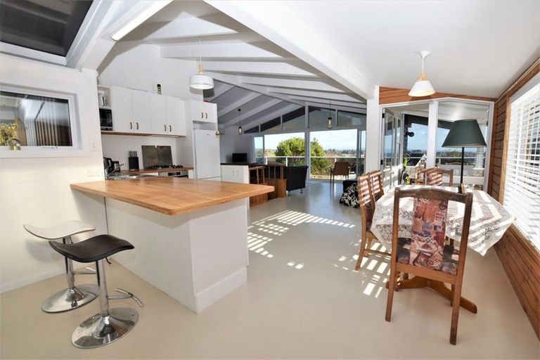 Photo of property in 12 Birch Street, Hilltop, Taupo, 3330