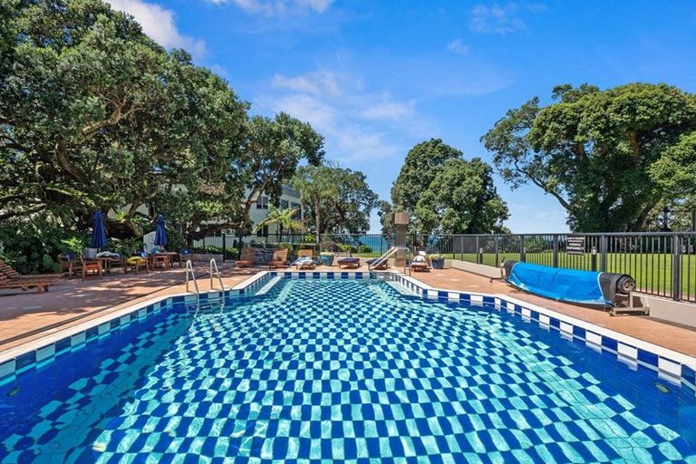 Photo of property in 1/7 The Promenade, Takapuna, Auckland, 0622