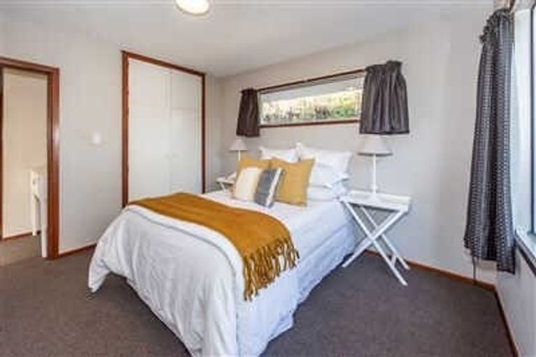 Photo of property in 2/9 Somme Street, St Albans, Christchurch, 8014