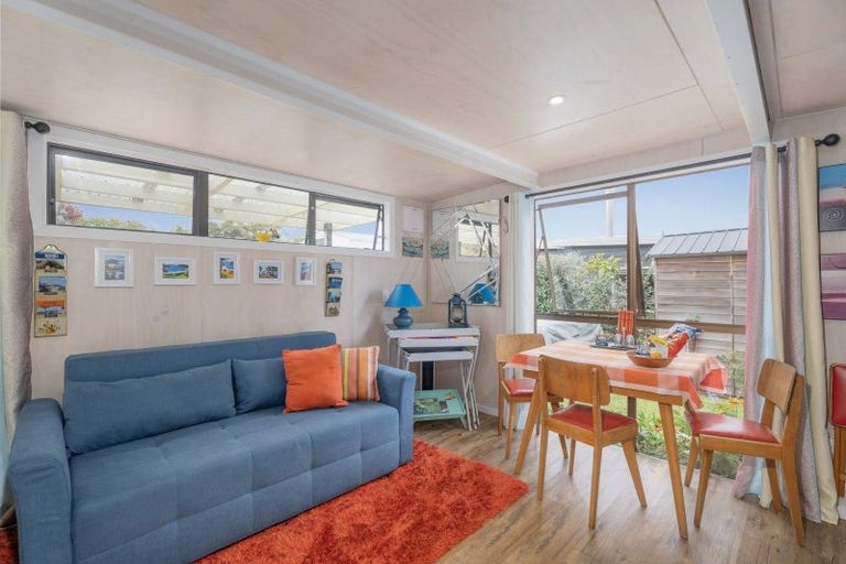 Photo of property in 56 Hahei Beach Road, Hahei, Whitianga, 3591