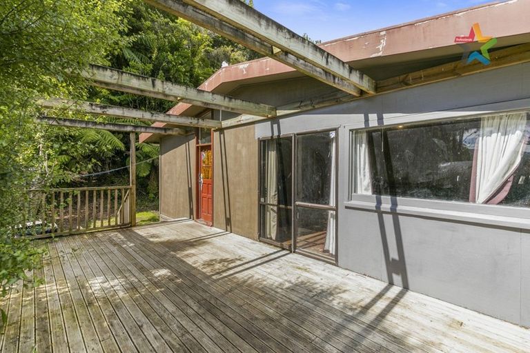 Photo of property in 97a Tawhai Street, Stokes Valley, Lower Hutt, 5019