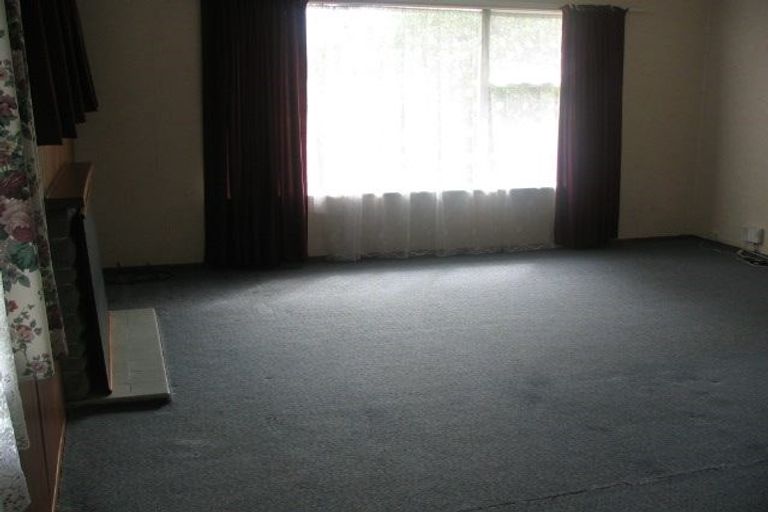 Photo of property in 28 Rosalind Road, Glenfield, Auckland, 0629