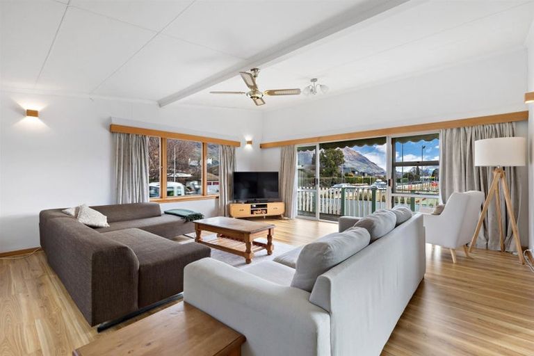 Photo of property in 84 Mcdougall Street, Wanaka, 9305