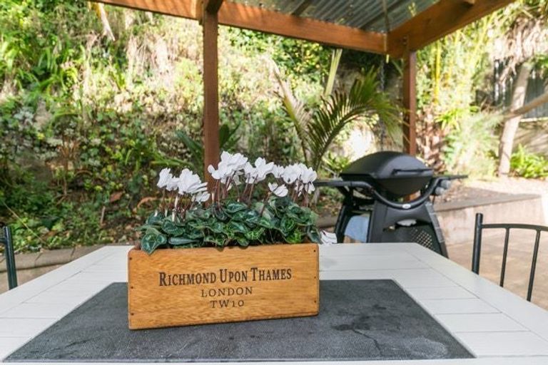 Photo of property in 6 Milton Road, Bluff Hill, Napier, 4110