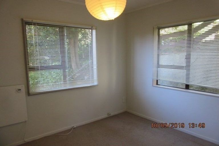 Photo of property in 1/8 Narbada Crescent, Khandallah, Wellington, 6035
