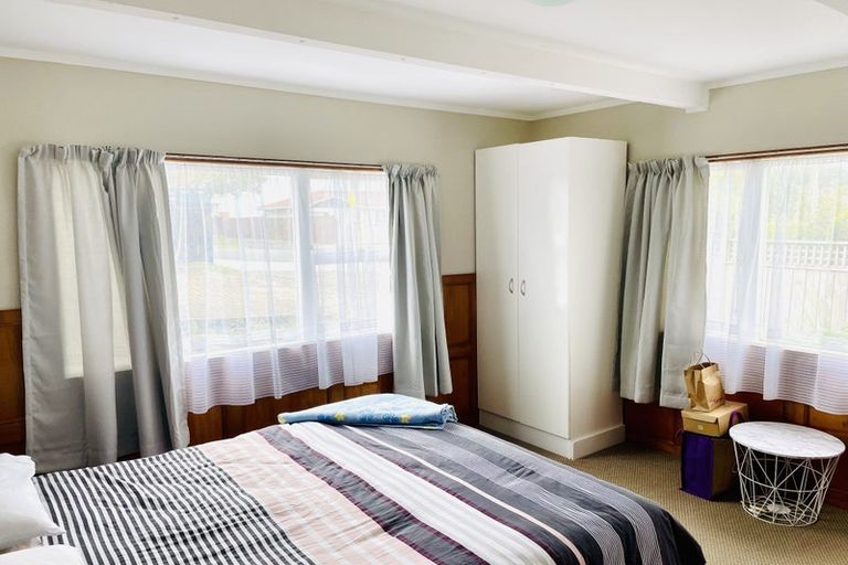 Photo of property in 101 Stanley Road, Glenfield, Auckland, 0629