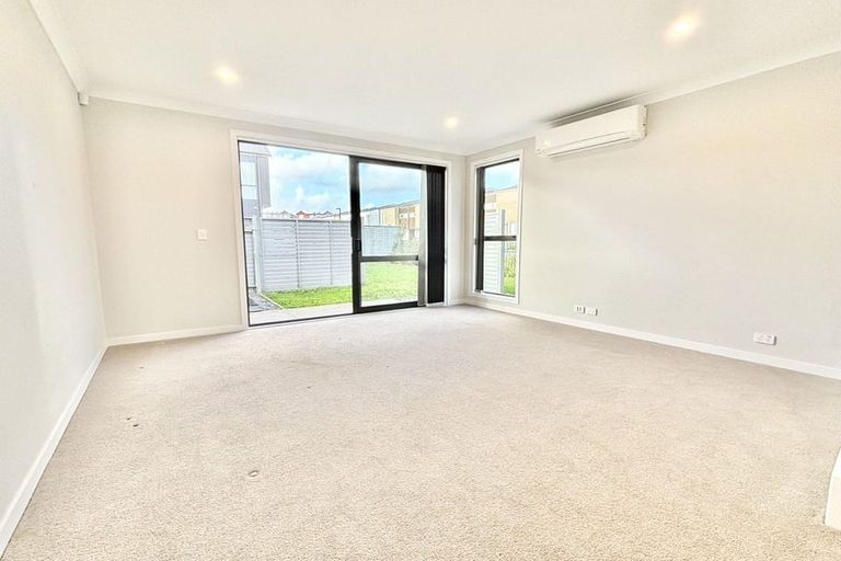 Photo of property in 19 Harewood Street, Whenuapai, Auckland, 0618