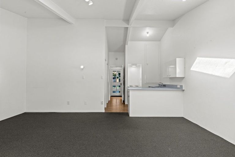 Photo of property in 4u Rutland Street, Picton, 7220