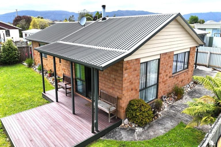 Photo of property in 95 Romilly Street, Westport, 7825