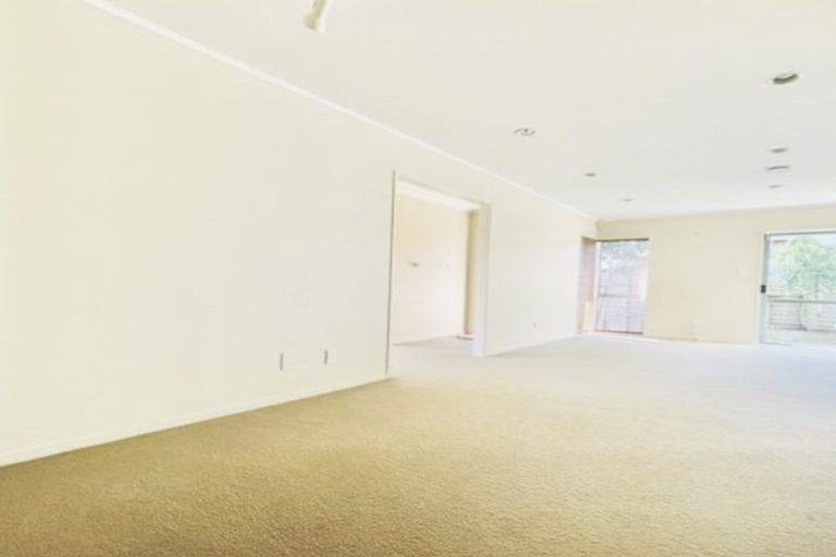 Photo of property in 1/99 Evelyn Road, Cockle Bay, Auckland, 2014