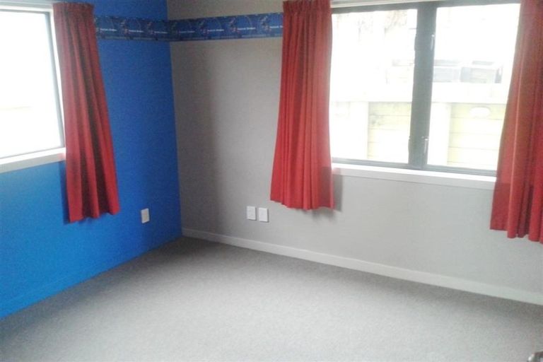 Photo of property in 54 Arahiwi Grove, Tirohanga, Lower Hutt, 5010