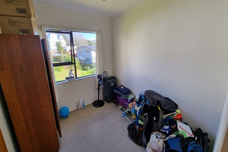 Photo of property in 1/69 Trias Road, Totara Vale, Auckland, 0629
