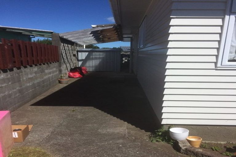 Photo of property in 57 Banks Street, Marfell, New Plymouth, 4310