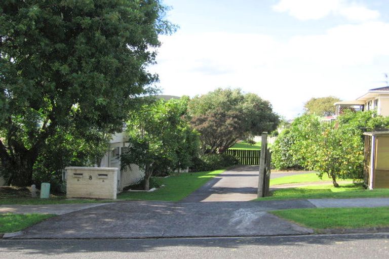 Photo of property in 8b Malloy Place, Eastern Beach, Auckland, 2012