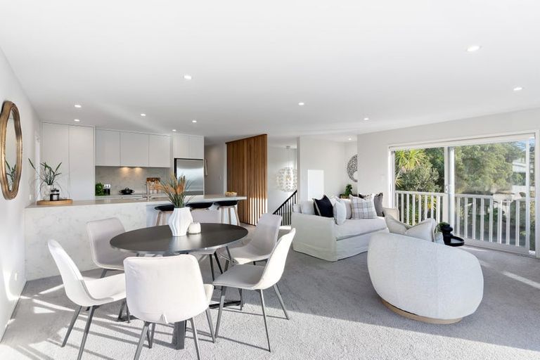 Photo of property in 1/98 Park Rise, Campbells Bay, Auckland, 0630
