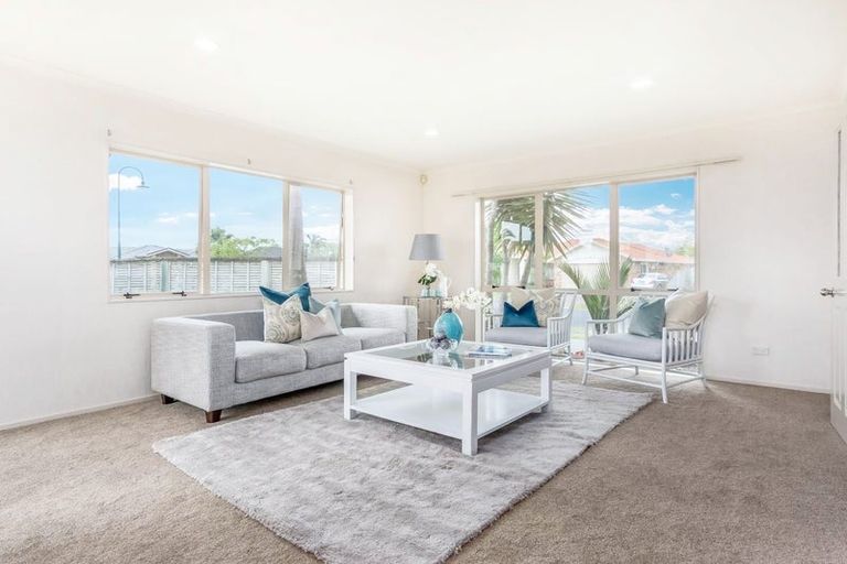 Photo of property in 4 Brosna Place, East Tamaki, Auckland, 2016