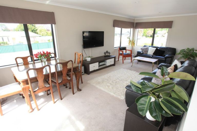 Photo of property in 1/1161 Victoria Street, Whitiora, Hamilton, 3200