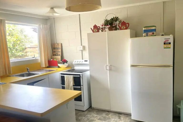 Photo of property in 18 Dermont Street, Bader, Hamilton, 3206