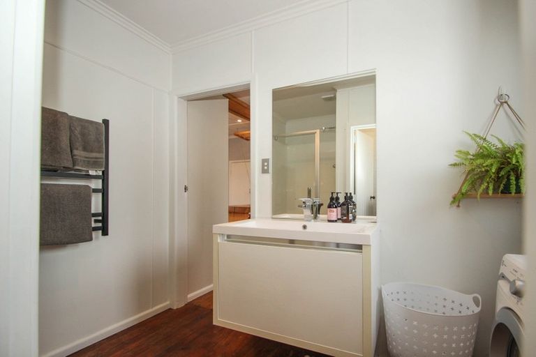 Photo of property in 1212 Caroline Road, Mayfair, Hastings, 4122