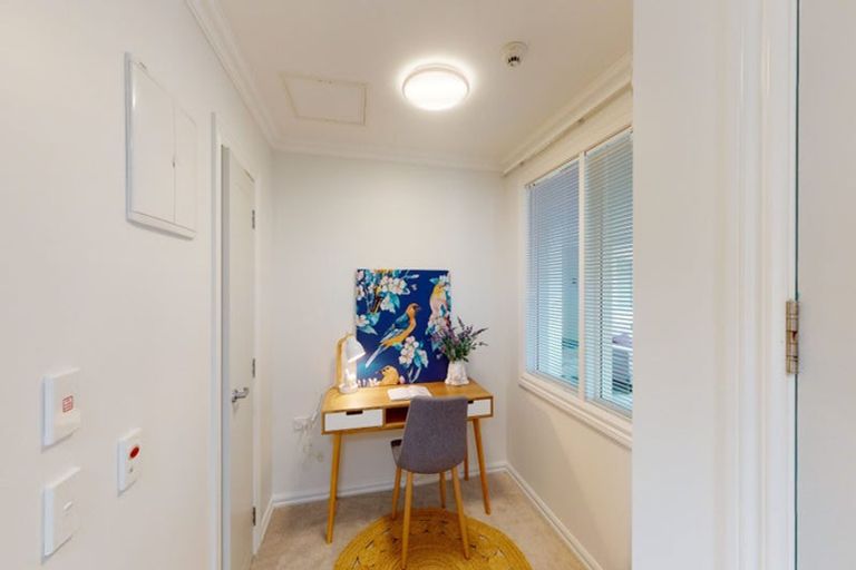 Photo of property in Whitby Lakes Village, Discovery Drive, Whitby, Porirua, 5024