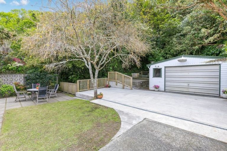 Photo of property in 3 Ranelagh Terrace, Karori, Wellington, 6012