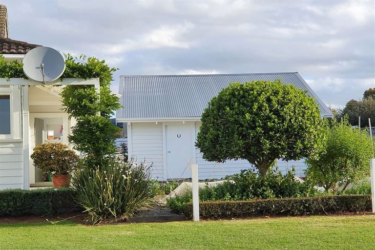 Photo of property in 15 Waikuku Road, Waimate North, Kaikohe, 0472