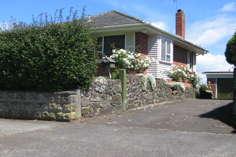 Photo of property in 41 Hillcrest Road, Papatoetoe, Auckland, 2025