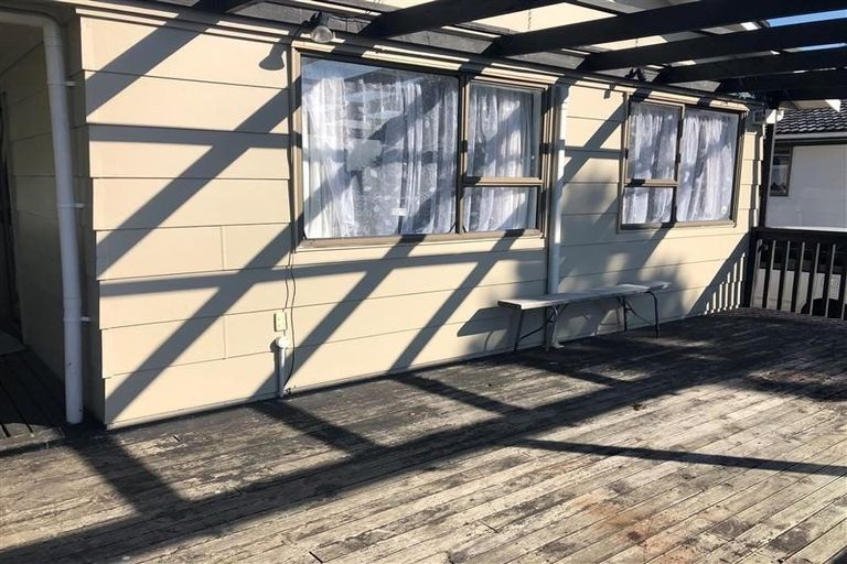 Photo of property in 2/63 John Walker Drive, Manurewa, Auckland, 2102