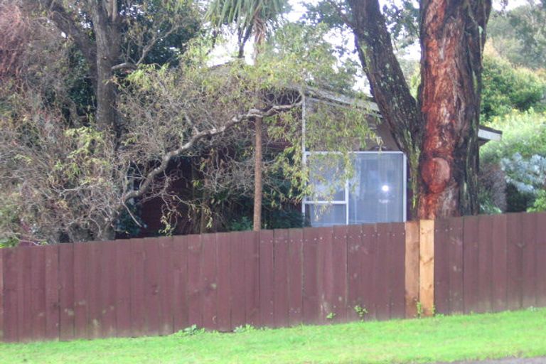 Photo of property in 44 Reynella Drive, Massey, Auckland, 0614