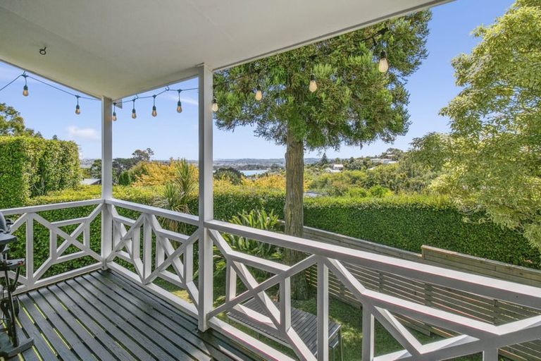 Photo of property in 2/208 Rangatira Road, Beach Haven, Auckland, 0626