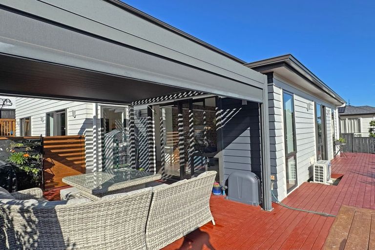 Photo of property in 7 Balthazar Road, Kumeu, 0810