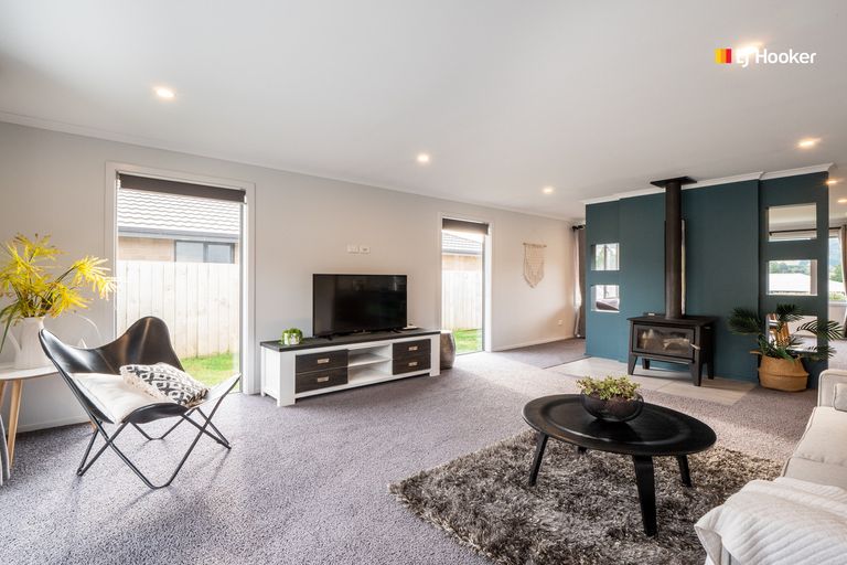 Photo of property in 30 Grandvista Drive, Green Island, Dunedin, 9018