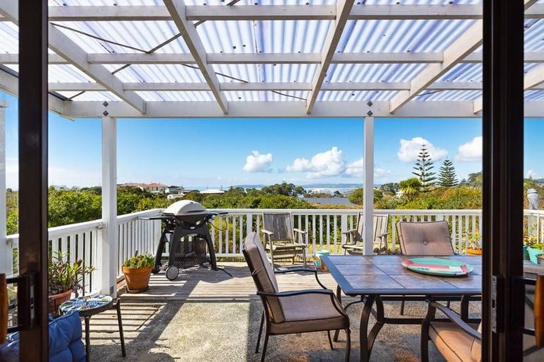 Photo of property in 11 Sea View Road, Leigh, Warkworth, 0985