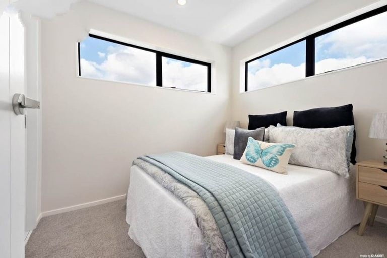 Photo of property in 59a Redwood Drive, Massey, Auckland, 0614