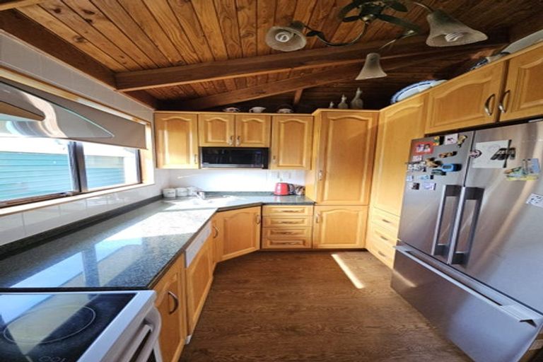 Photo of property in 19 Oxford Street, West End, Timaru, 7910