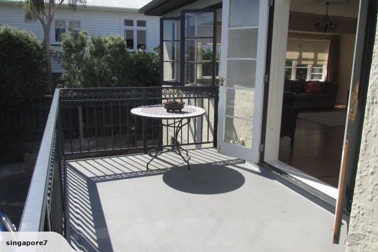 Photo of property in 118 Cashmere Avenue, Khandallah, Wellington, 6035