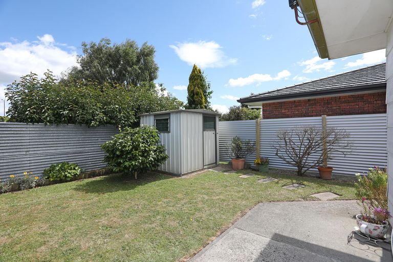 Photo of property in 101c Church Street, West End, Palmerston North, 4412