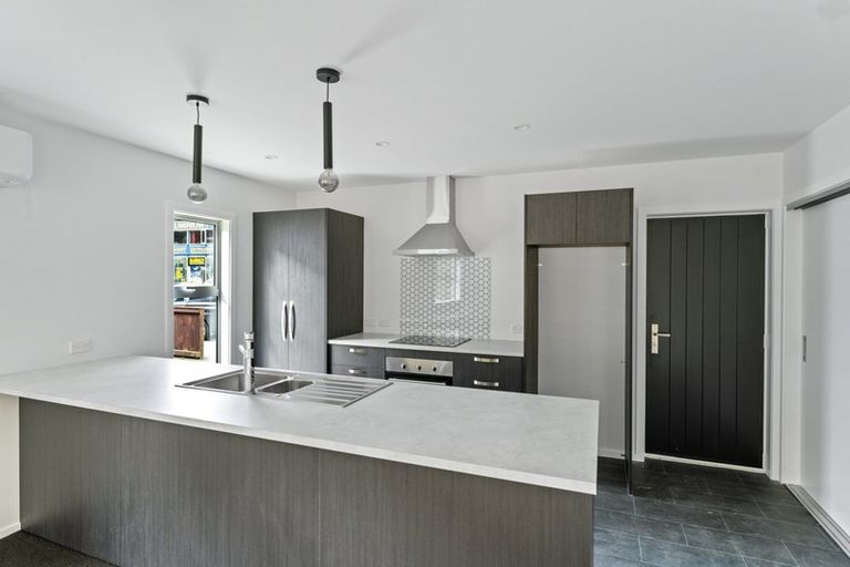 Photo of property in 394 Kaikorai Valley Road, Bradford, Dunedin, 9011